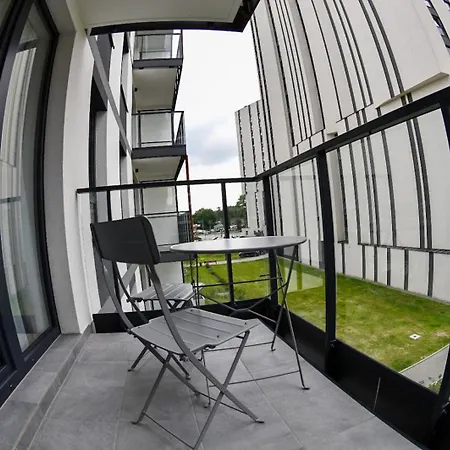 Elegant Two-Room Apartment, City Center, Balcony ,Sleeps 4 Krasków Eksteriør bilde